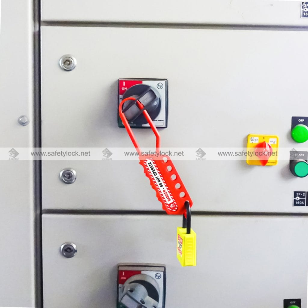 Nylon Lockout Tagout Hasp with 6mm Shackle in Blister Pack