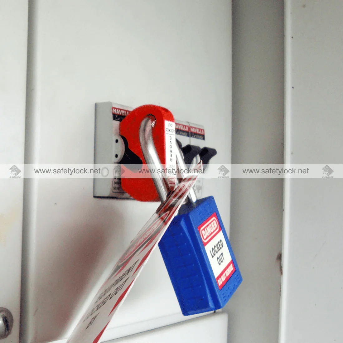 MCB lockout tagout device for safety